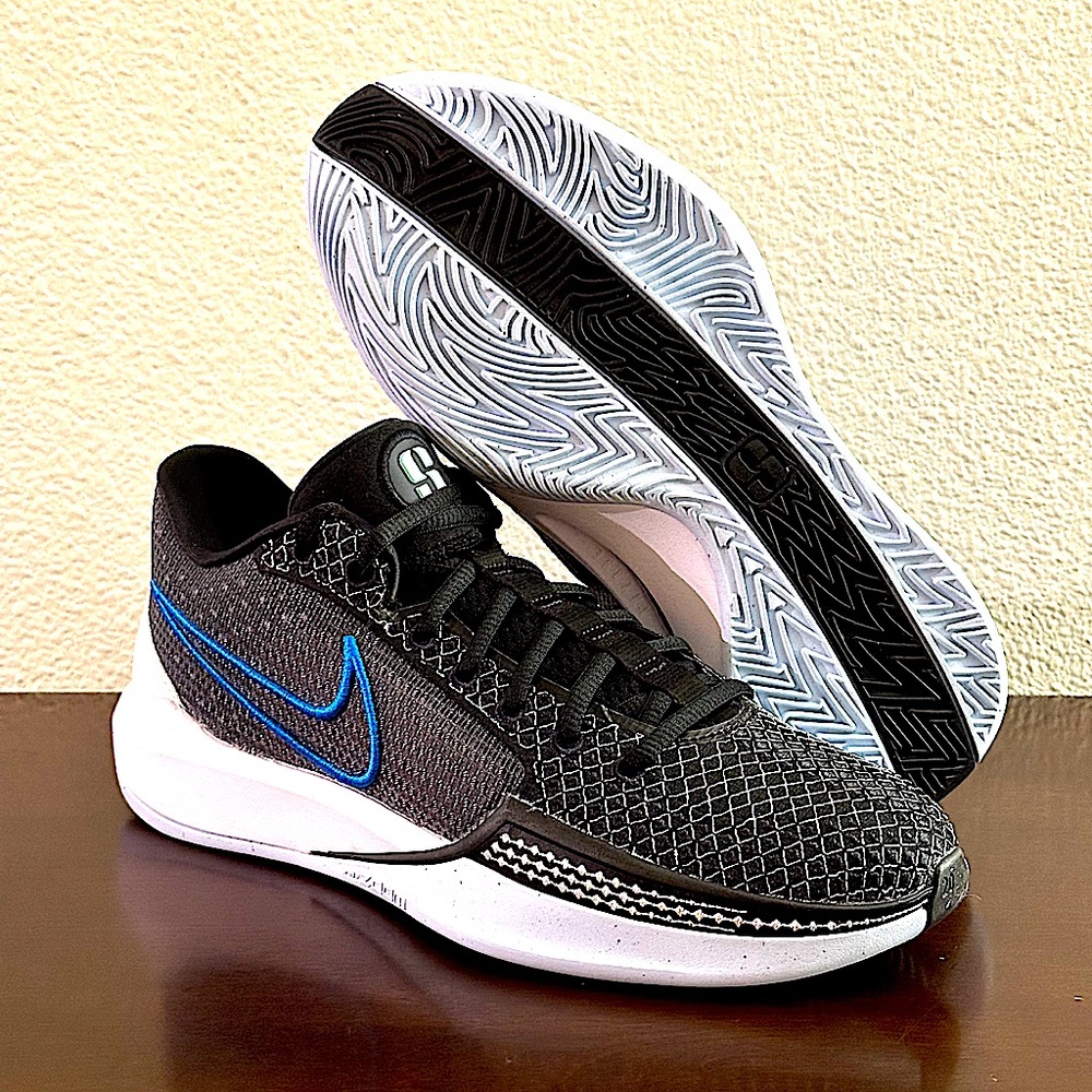 Nike Sabrina 1 Basketball Shoes